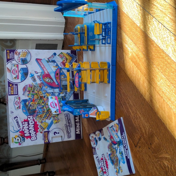 Mini Mart Playset - Blue and Pink - Picture 6 of 10